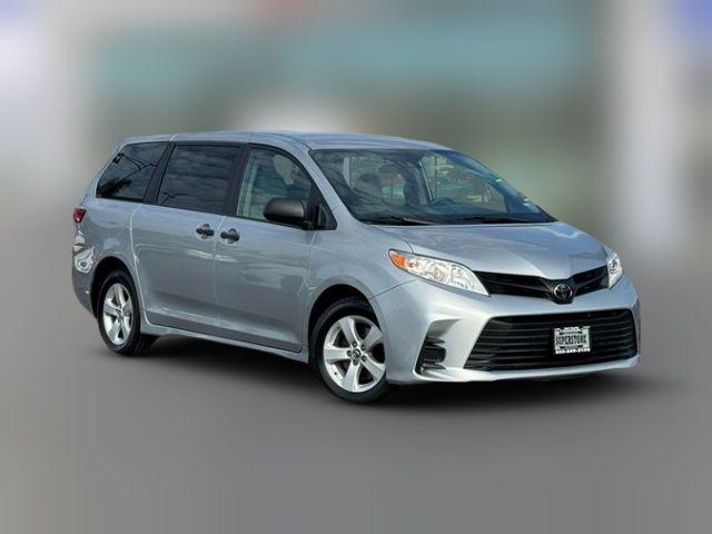 2020 Toyota Sienna L