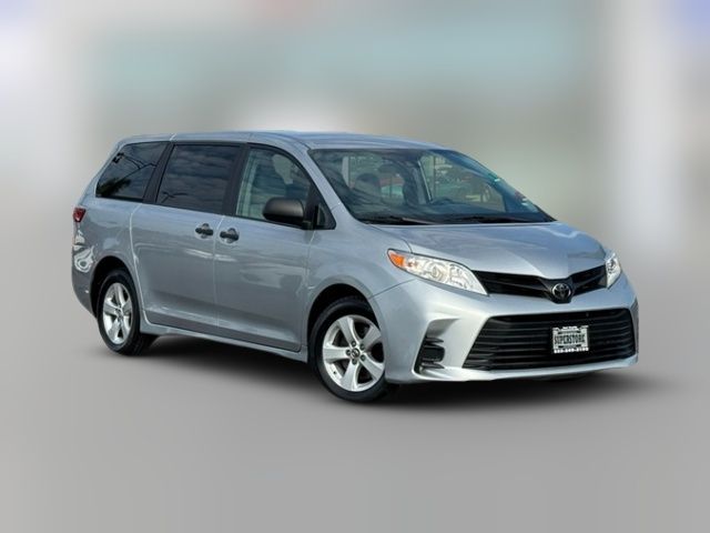 2020 Toyota Sienna L