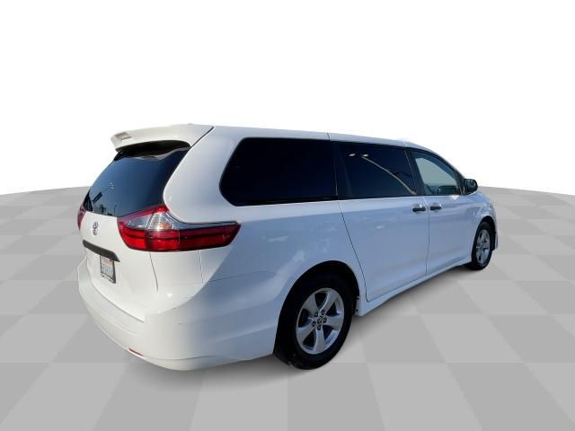 2020 Toyota Sienna L