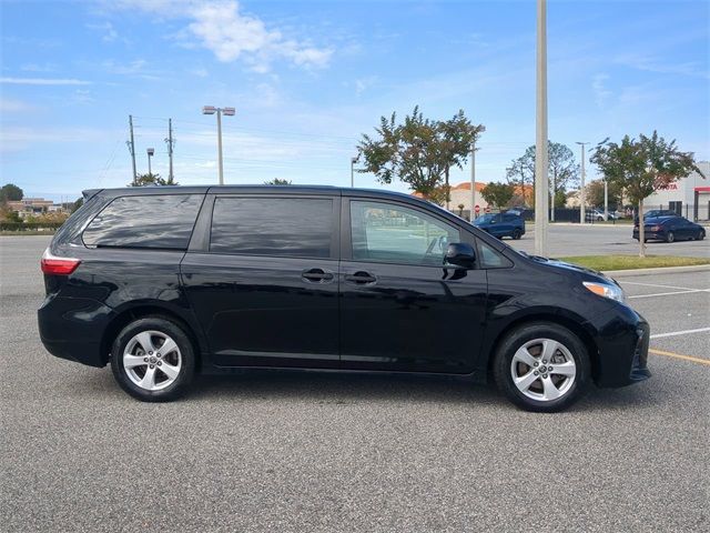 2020 Toyota Sienna L