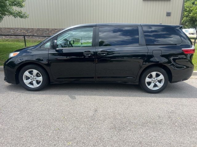 2020 Toyota Sienna L