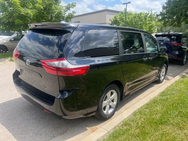 2020 Toyota Sienna L