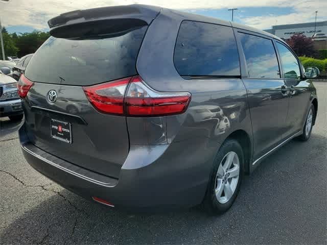 2020 Toyota Sienna L