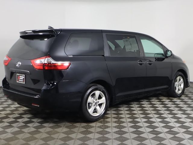 2020 Toyota Sienna L