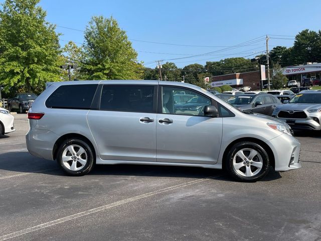 2020 Toyota Sienna L