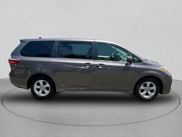 2020 Toyota Sienna L