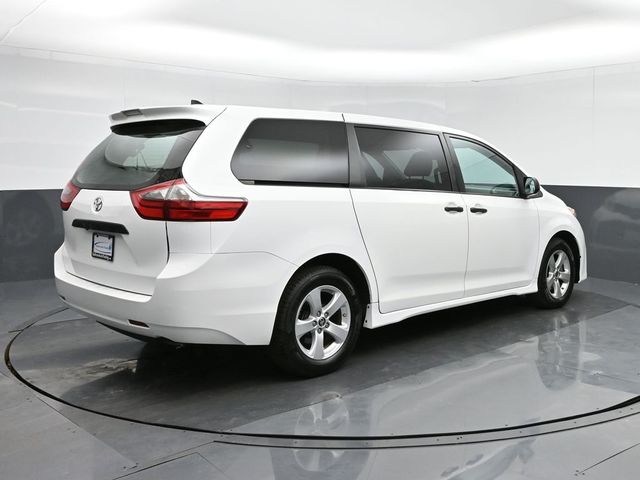 2020 Toyota Sienna L