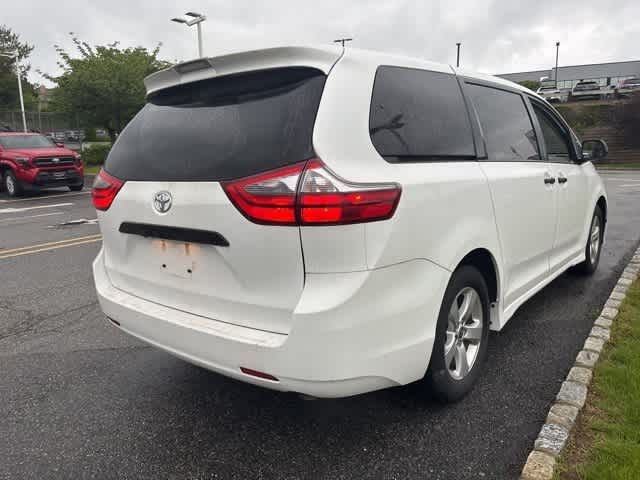 2020 Toyota Sienna L