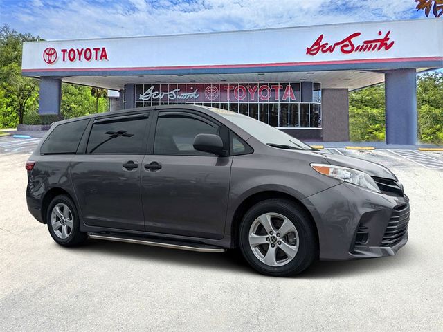 2020 Toyota Sienna L