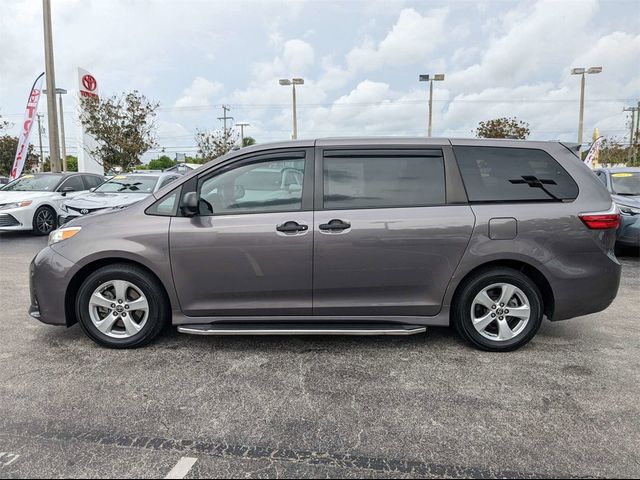 2020 Toyota Sienna L