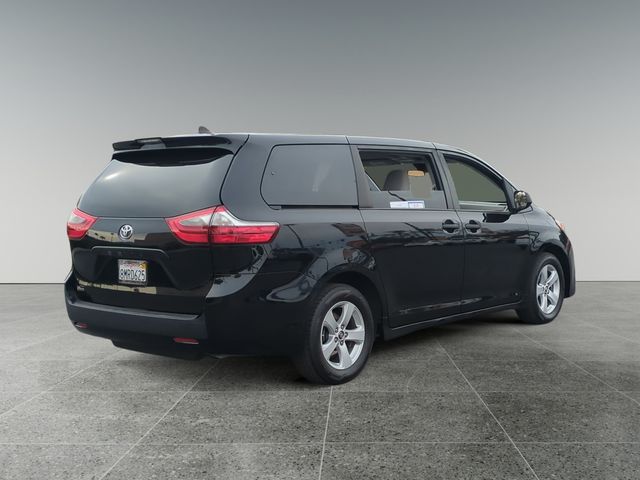 2020 Toyota Sienna L