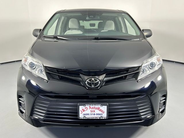 2020 Toyota Sienna L