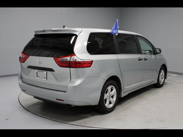 2020 Toyota Sienna L