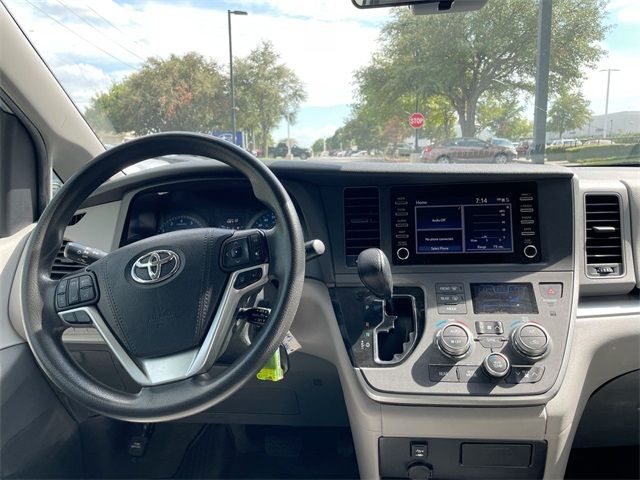 2020 Toyota Sienna L