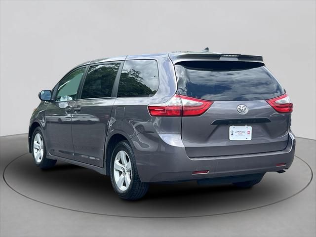 2020 Toyota Sienna L