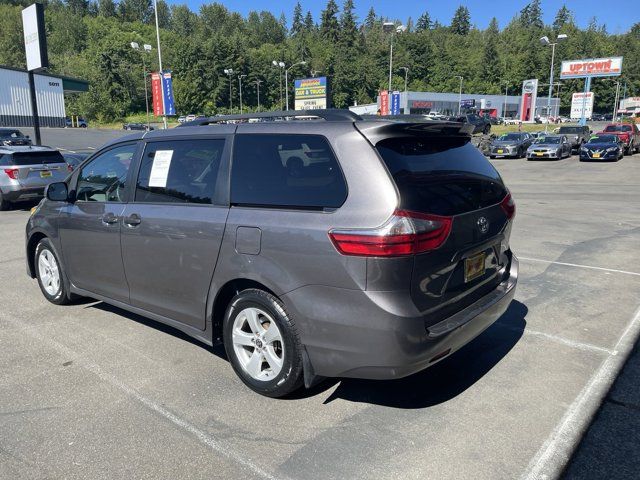 2020 Toyota Sienna L