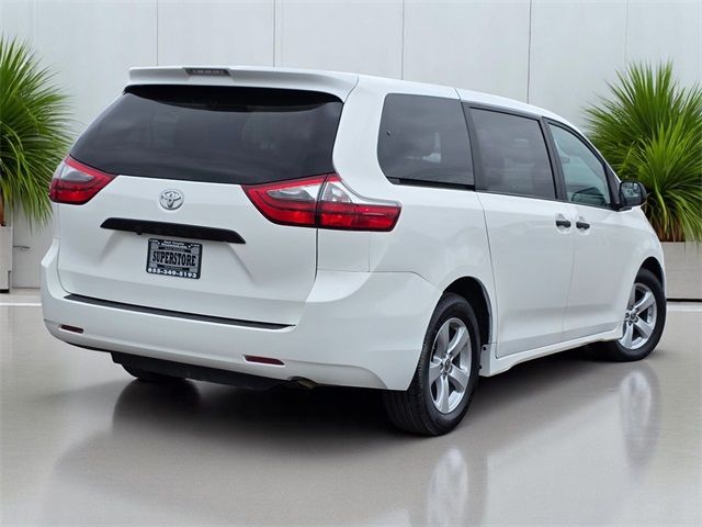 2020 Toyota Sienna L