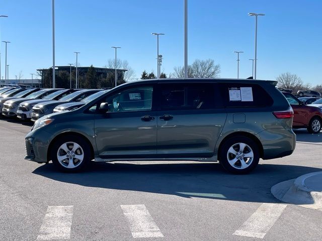 2020 Toyota Sienna L