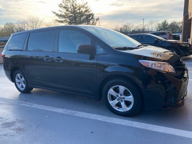 2020 Toyota Sienna L