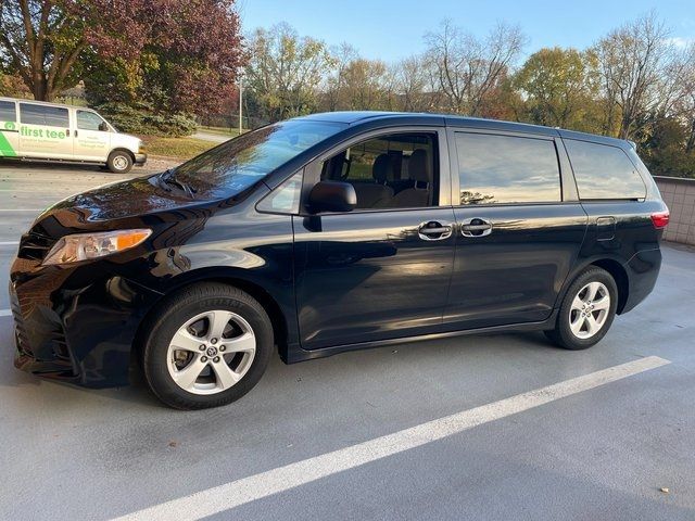 2020 Toyota Sienna L