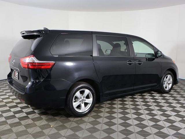 2020 Toyota Sienna L