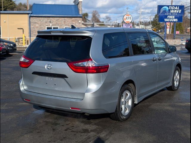 2020 Toyota Sienna L