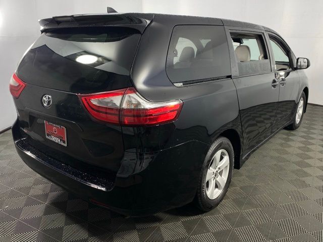 2020 Toyota Sienna L