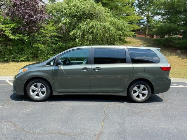 2020 Toyota Sienna L