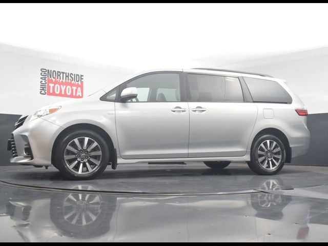 2020 Toyota Sienna LE