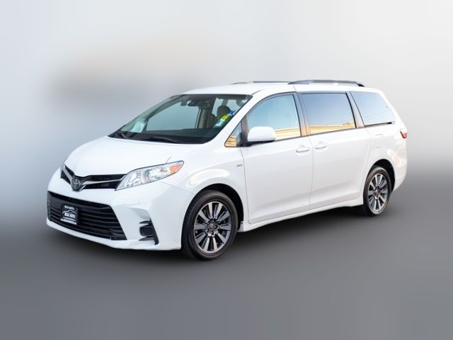 2020 Toyota Sienna LE