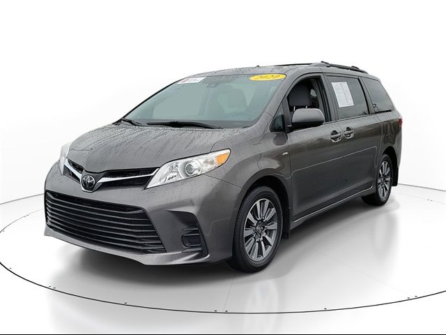 2020 Toyota Sienna LE