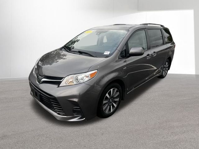 2020 Toyota Sienna LE