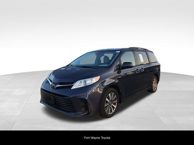 2020 Toyota Sienna LE