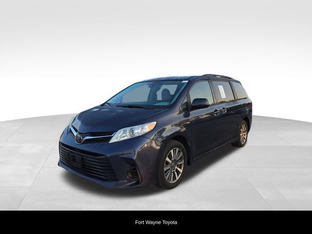 2020 Toyota Sienna LE