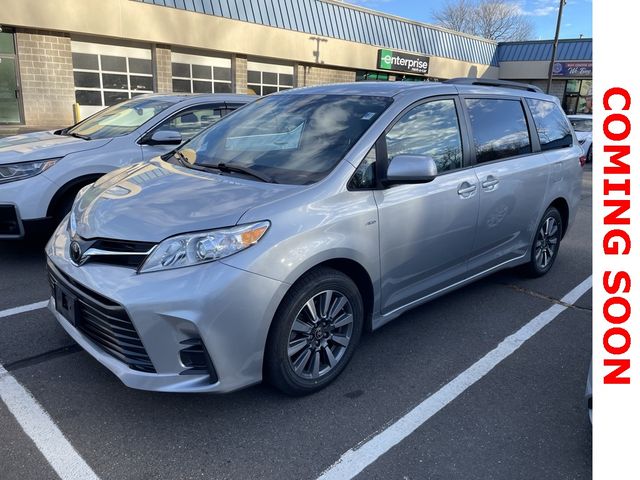 2020 Toyota Sienna LE