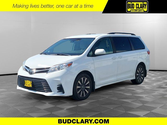 2020 Toyota Sienna LE