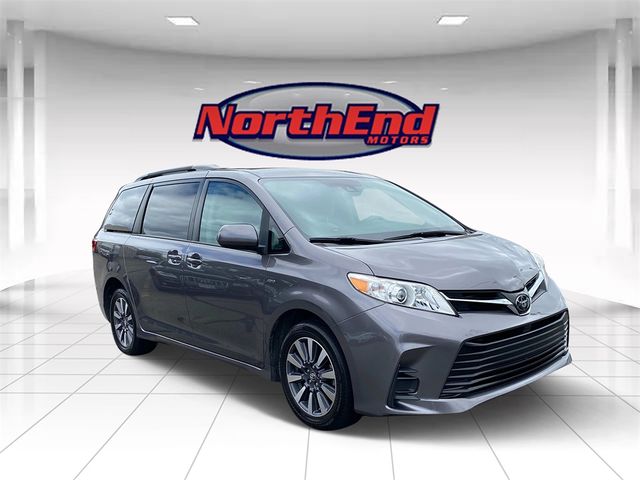 2020 Toyota Sienna LE