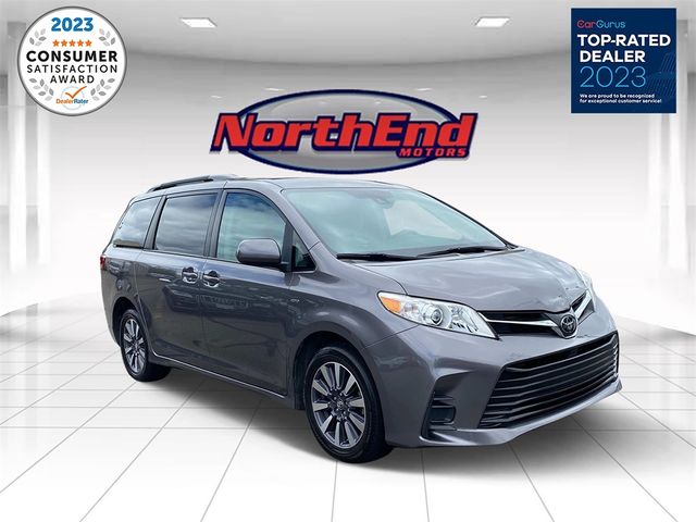 2020 Toyota Sienna LE