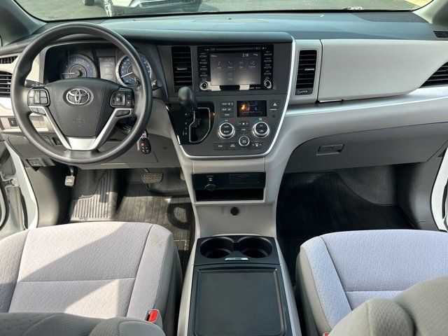 2020 Toyota Sienna LE