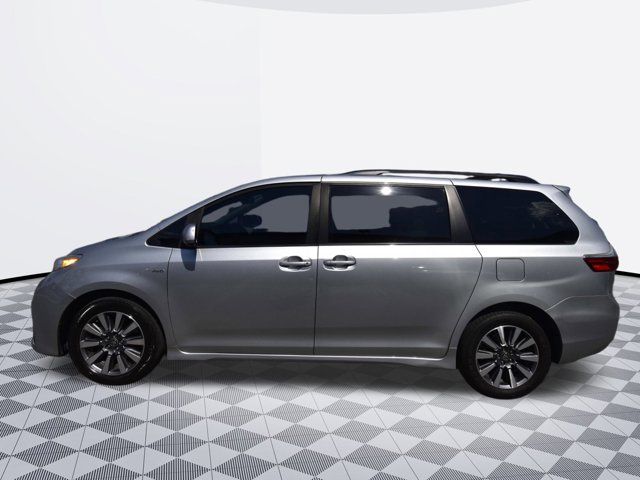 2020 Toyota Sienna LE