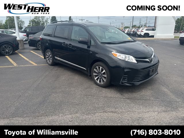 2020 Toyota Sienna LE