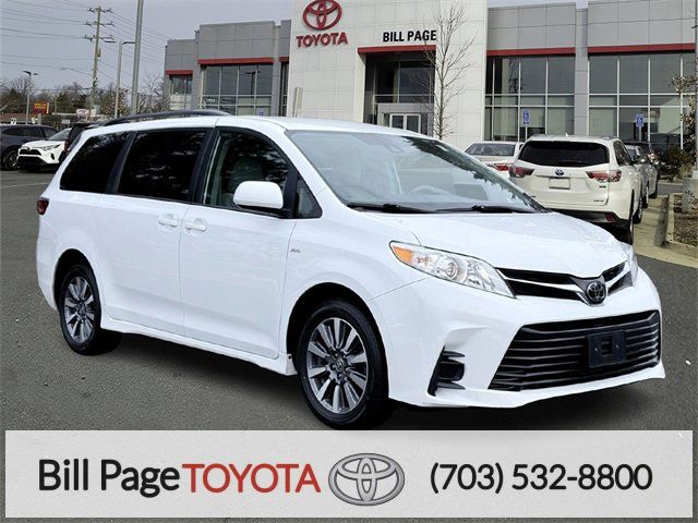 2020 Toyota Sienna LE