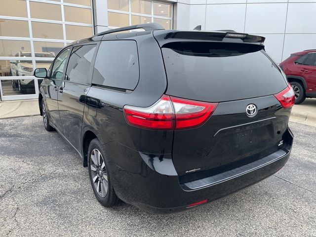 2020 Toyota Sienna LE