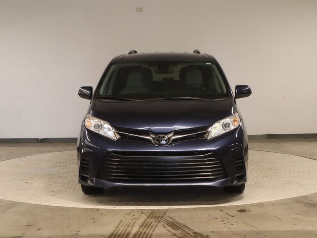 2020 Toyota Sienna LE