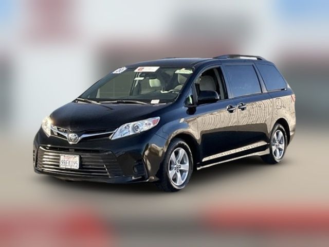 2020 Toyota Sienna LE