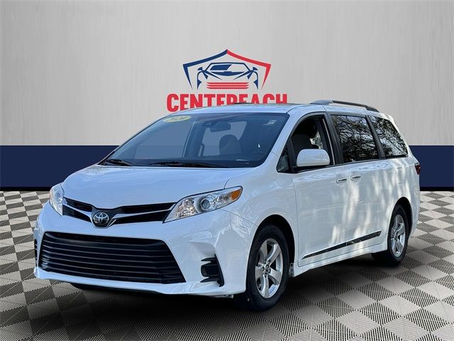 2020 Toyota Sienna LE Auto Access Seat