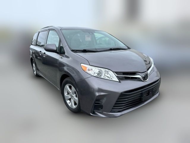 2020 Toyota Sienna LE