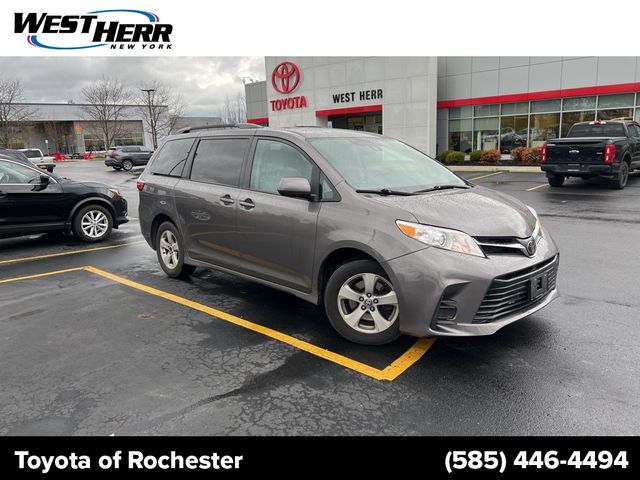 2020 Toyota Sienna LE