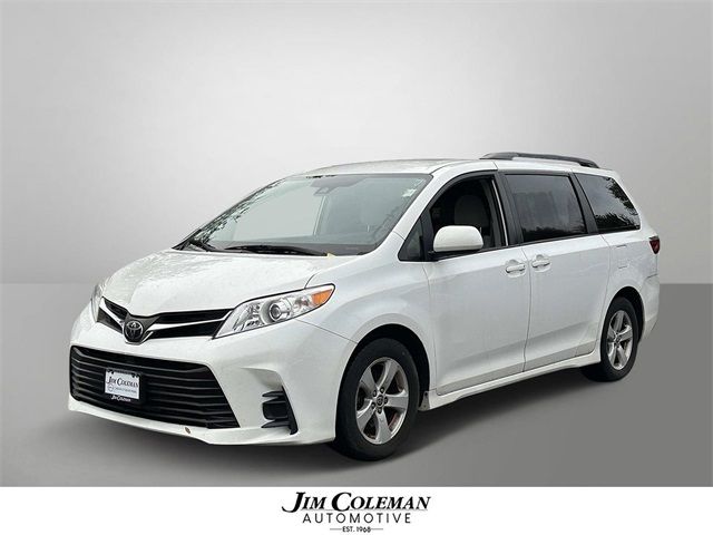 2020 Toyota Sienna LE