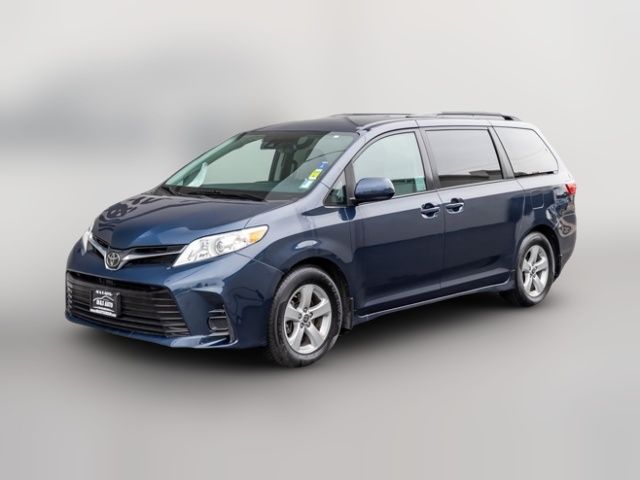 2020 Toyota Sienna LE